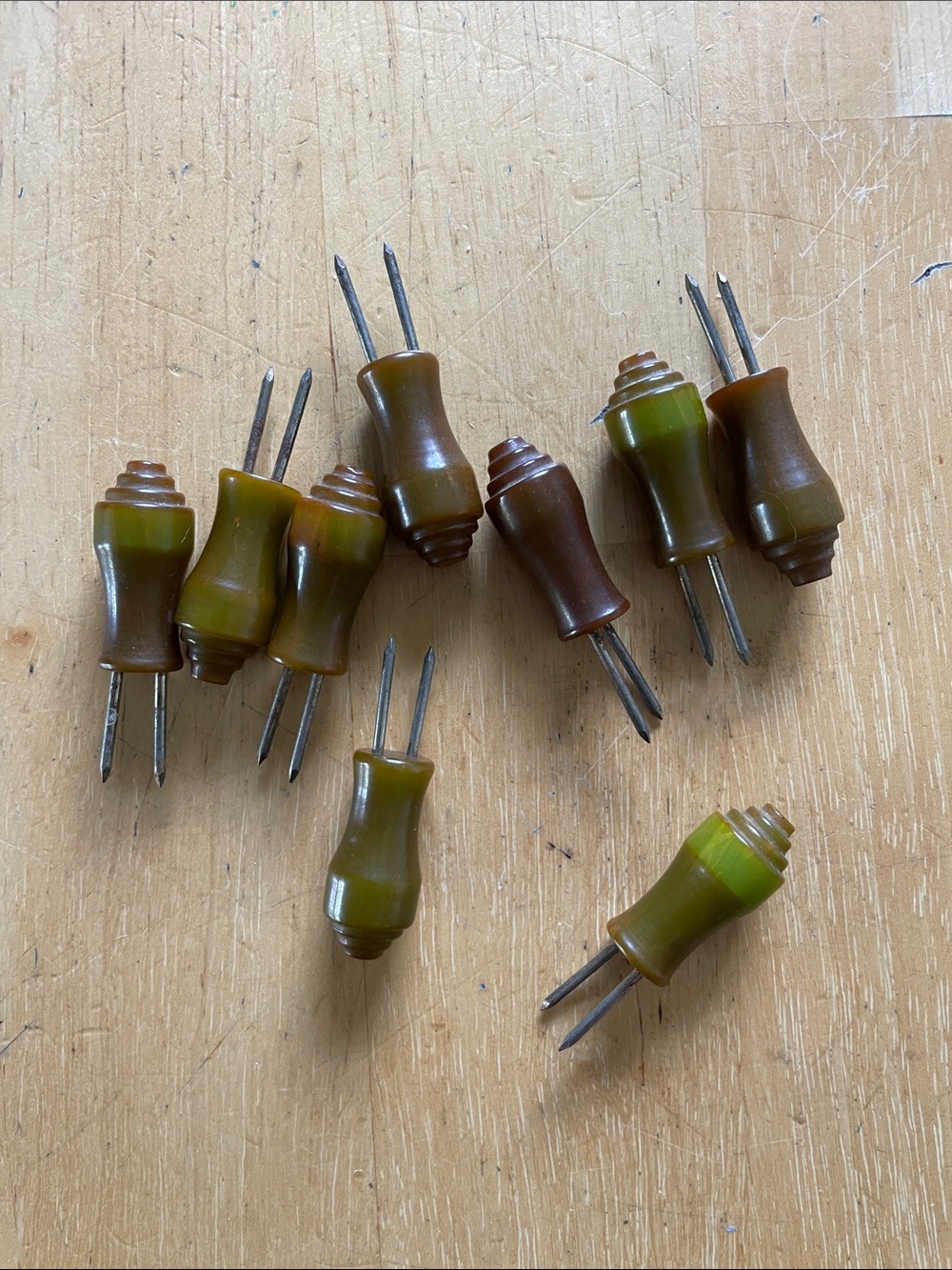 Vintage 1930’s Green/Brown Bakelite Corn Cob Holders- Lot of 9